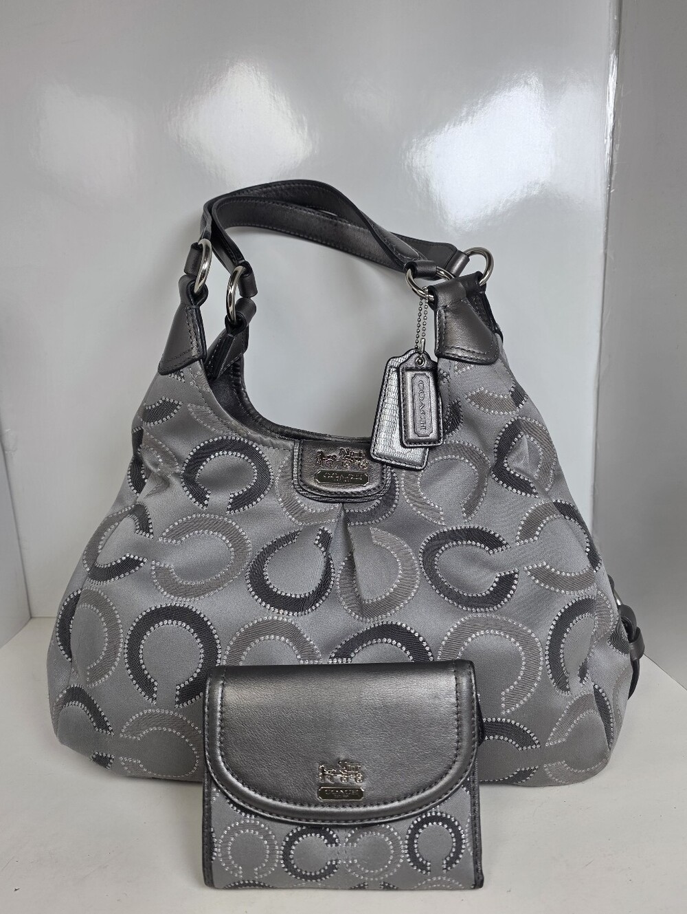 Coach Madison Maggie Silver Gray Signature Hobo Shoulder Bag & Matching Wallet